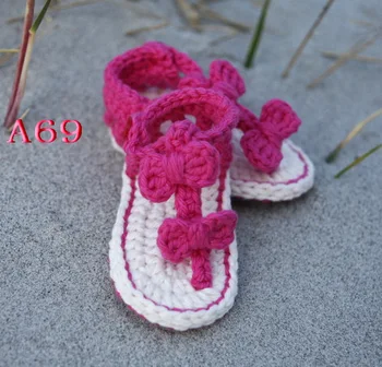 Detská obuv, ručne háčkované baby girl topánky, detské letné sandále, detská červená luk pracky detské sandále.