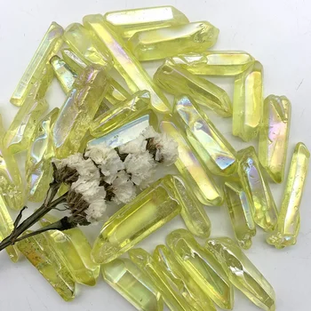 Krásne 50g elektrolyticky pokrývajú Svetlo YellowTitanium Aura Lemurian Osiva Kremeň Bod Kamene Liečivé Prírodné Minerály